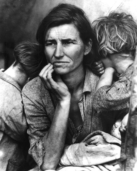 Photograph by Dorothea Lange. Immigrant woman, aged 32, 'Peapickers' in California
