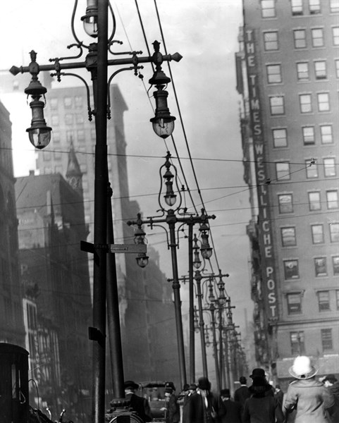 New York. Broadway and St. Louis market