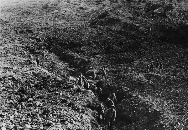 Area and trench that have been bombed, 1916