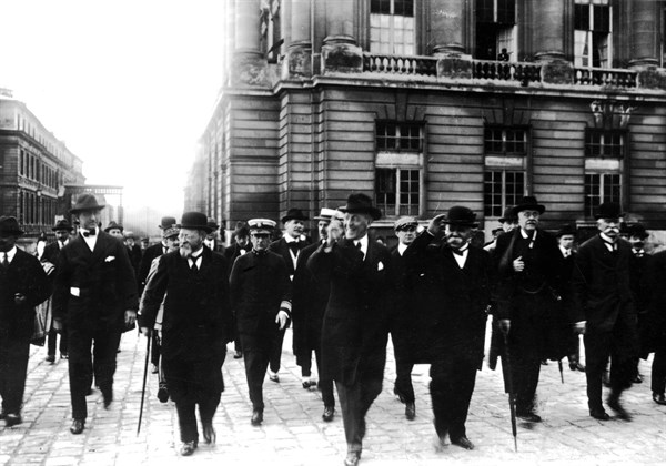 Signing of the Treaty of Versailles, 28 June 1919