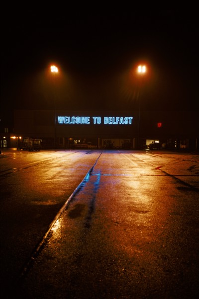 Aeroport de Belfast la nuit