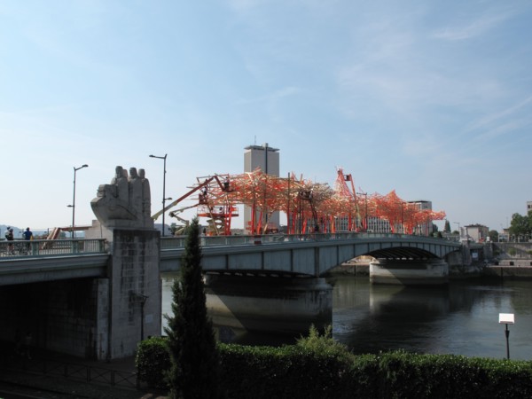 Pont Boieldieu a Rouen avec l'installation d'Arne Quinze