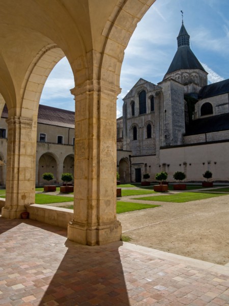 Prieuré Notre-Dame de La Charite-sur-Loire