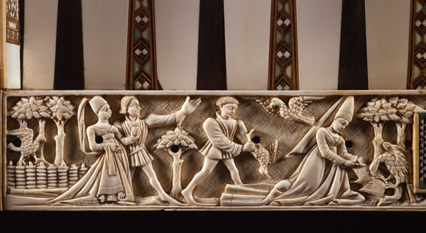 Echiquier en ivoire sculpté (détail)