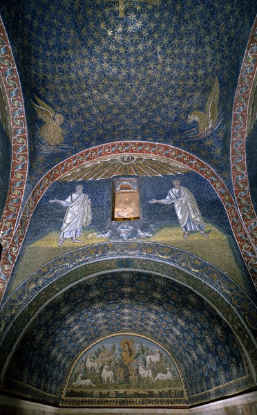 Vue intérieure du Mausolée Galla Placidia à Ravenne