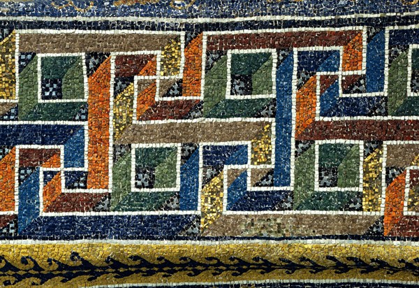 Mausoleum of Galla Placidia in Ravenna: arch of a lunette