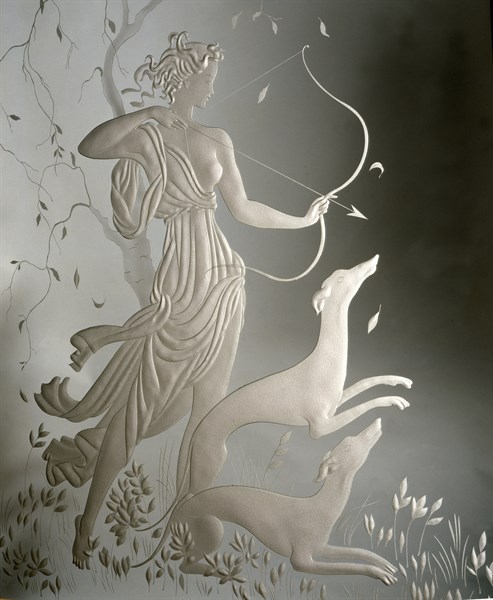 Engraved mirror of a Diane chasseesse from the Verrerie Brusotti