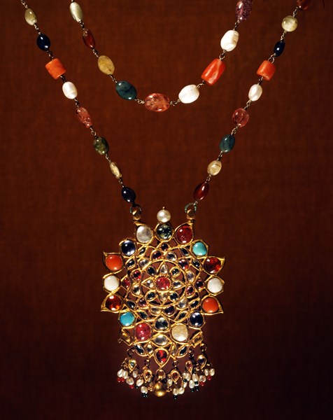 Bijou "Navaratna"