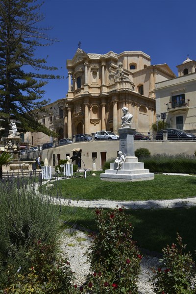 Église de San Domenico de Noto (Sicile)