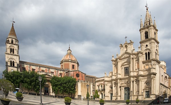 Basilique des Saints Pierre et Paul à Acireale (Sicile)