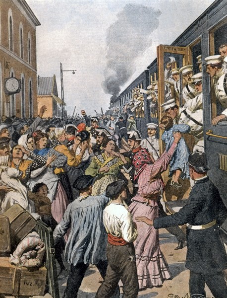 Guerre entre l'Espagne et le Maroc. Les familles des rappelés tentent d'empêcher leur départ de Madrid pour Melilla (1909)