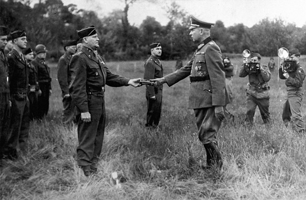 Lorient - reddition allemande, 1945
