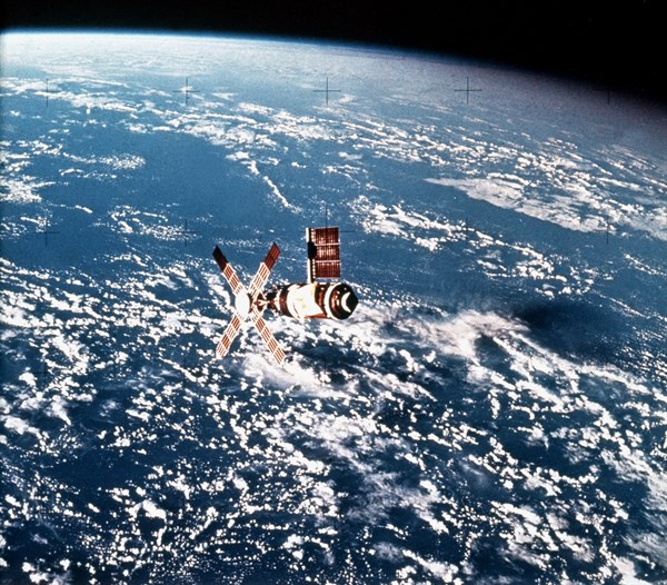 Station spatiale Skylab en orbite terreste, 1973