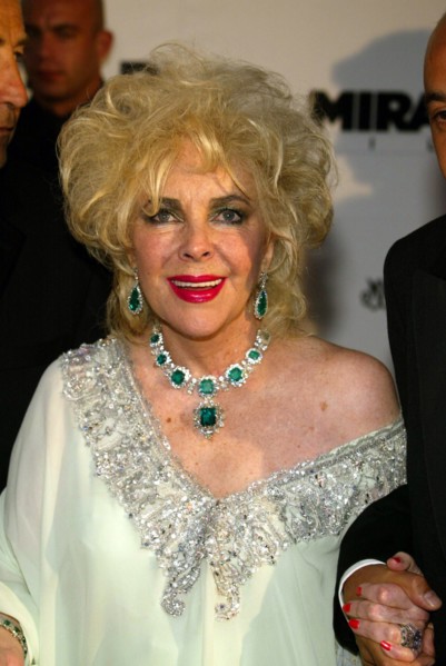 AMFAR-Gala 2003 - Liz Taylor trifft ein