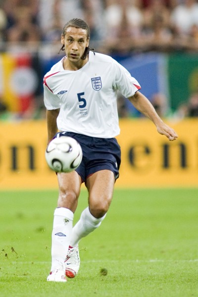 Rio FERDINAND (ENG) - Einzelaktion
Viertelfinale England (ENG) - Portugal (POR) 1:3 n.E. am 01.07