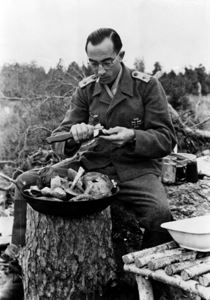 Third Reich - Supplies at the Eastern front 1943