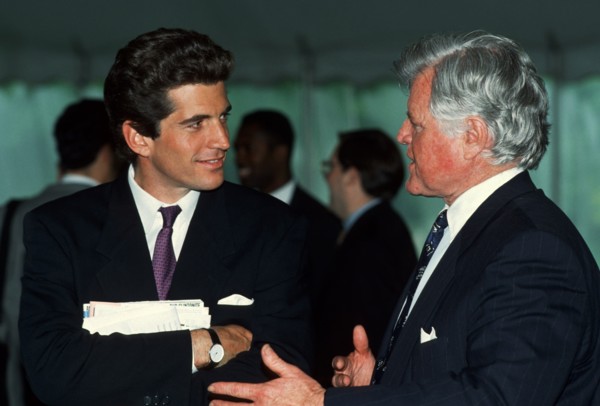 John F. Kennedy Junior et Edward Kennedy