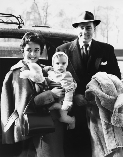 Elizabeth Taylor avec Michael Wilding et leur fils