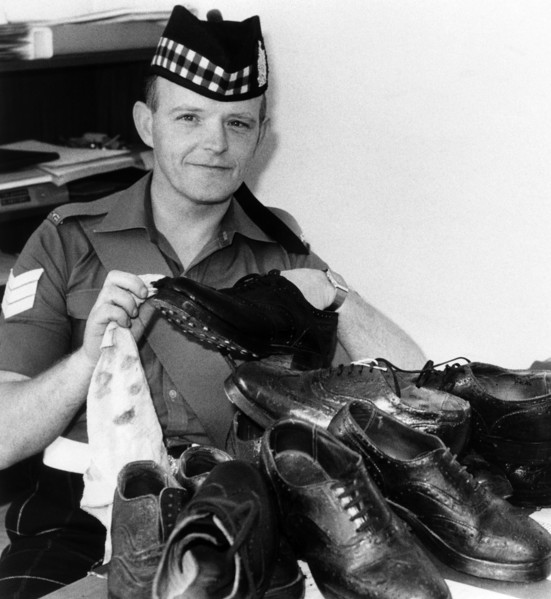 Shoe blacker of the British Berlin brigade