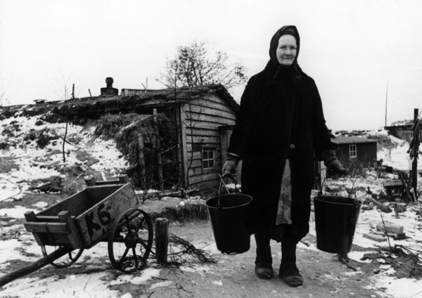 Postwar period: Refugee women on a farm