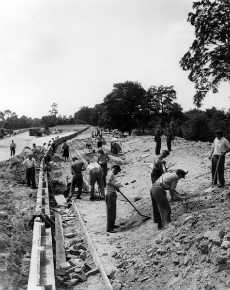 Post-war Germany: Rebuilding the Avus in Berlin