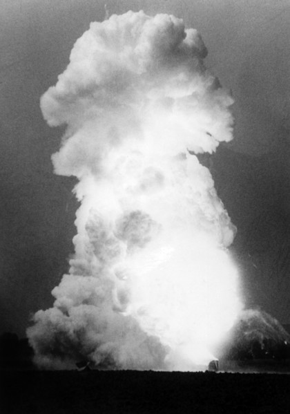 Atomic bomb simulation during US manoeuvre in Rhineland-Palatinate