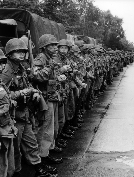 US troop transport to Berlin leads through Soviet zone