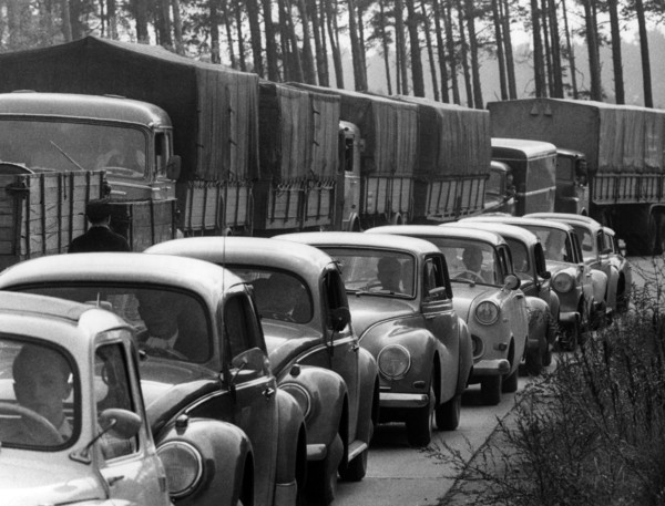 Traffic jams due to held back US convoy at border crossing point Dreilinden