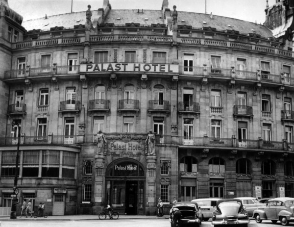 US Air Force gives back Palast Hotel