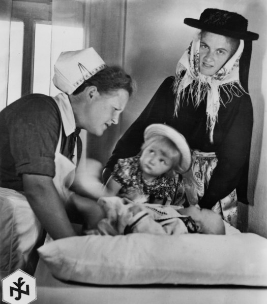 Third Reich - NSV childcare 1944
