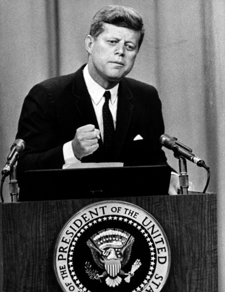John F. Kennedy fordert stärkerer Berlin-Politik von Bonn