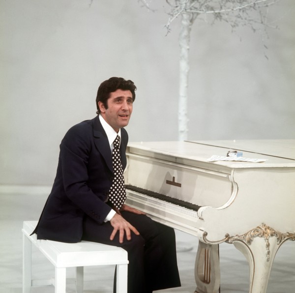 Gilbert Becaud