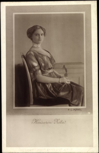 Kaiserin Zita Maria delle Grazie von Bourbon Parma, Österreich, Frau Karls I