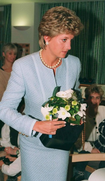 HRH PRINCESS OF WALES
Pictured during her visit to Great Ormand Street...