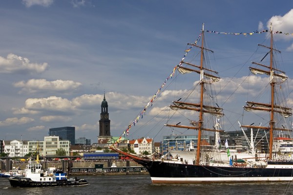 Segelschiff / Hamburg
