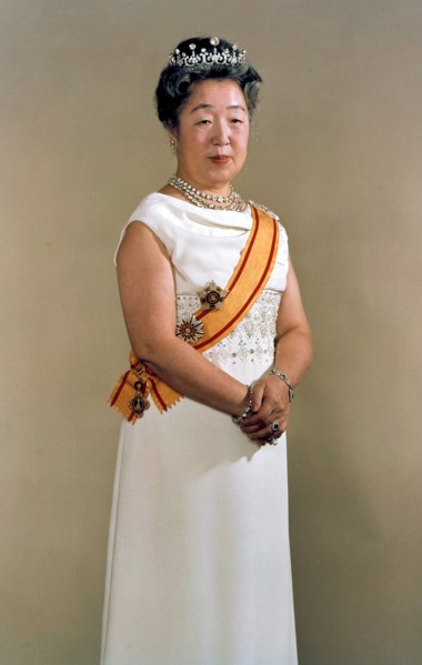 Die frühere japanische Kaiserin Nagako (undatiertes Archivbild) ist am 16.6.2000 im Alter von 97