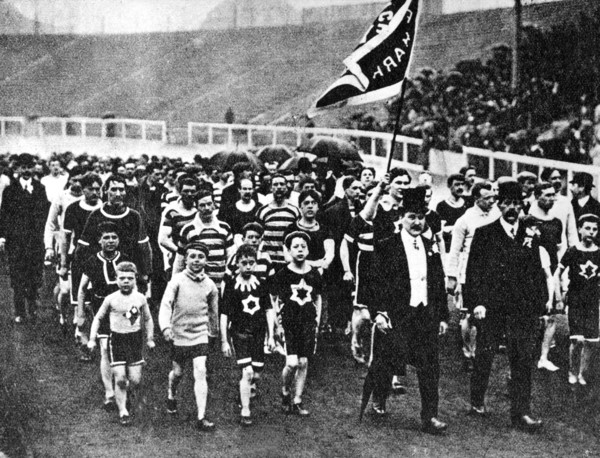 Zur Eröffnung der Olympischen Spiele 1908 ziehen am 27.April in London 2000 Sportler in das 66.300