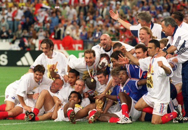 The players of the French national soccer team and their captin Didier Deschamps (C, turned away)