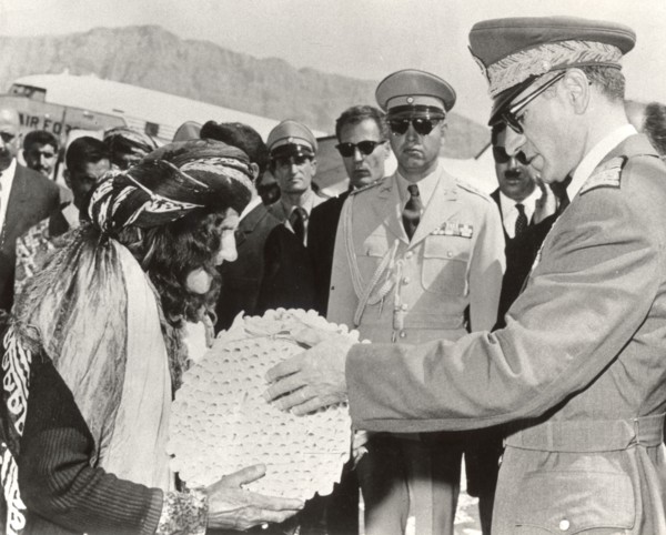 Mohammad Reza Shah Pahlavi, taking agrarian mesures (1963)