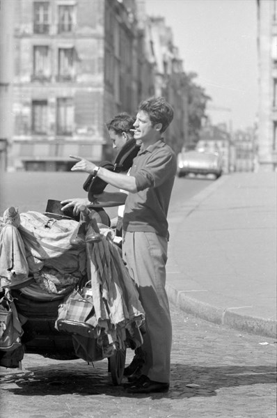 Jean-Paul Belmondo and Claude Brasseur