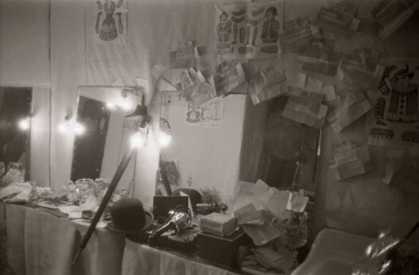 Yves Montand's dressing room (1958)