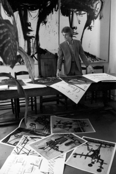 Claude François dans l'atelier de Bernard Buffet