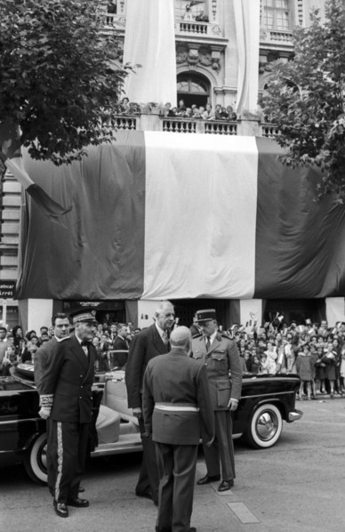 Charles de Gaulle, Cannes, 1960