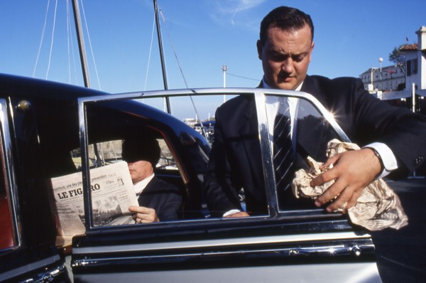 Le chauffeur à la Rolls-Royce.