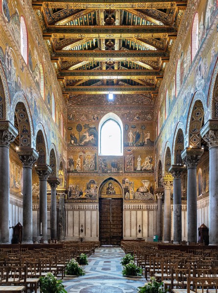 Monreale, Duomo: view of the nave and the counterfaçade