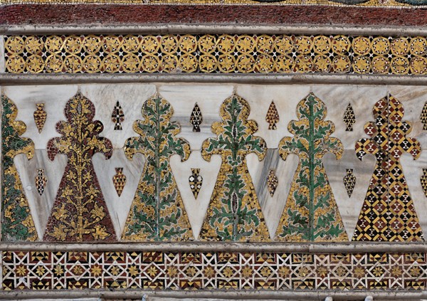 Monreale, Duomo: mosaic decoration with little palm tree motifs
