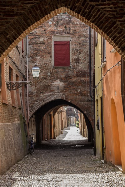 Ferrara, Delle Volte Street