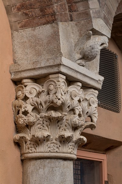 Modena, Ghirlandina Tower, Torresani Hall, south wall
