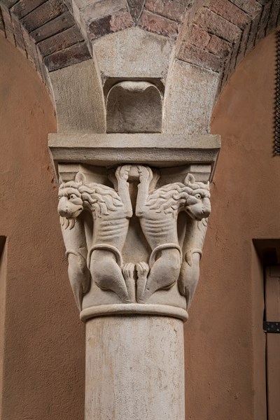 Modena, Ghirlandina Tower, Torresani Hall, west wall