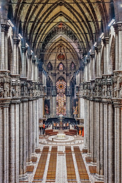 Dôme de Milan : vue de la nef